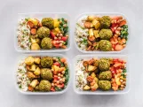 4 تشيكن ماك ناجتسﻡم هابي ميل