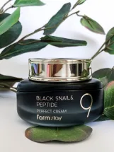 فارم ستاي كريم بالحلزون الاسود والبيبتدات | Farm Stay Black Snail & Peptide9 Perfect Cream