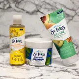 سانت ايفز  ماسك و سكراب بالافوكادو والعسل 170 جرام  | ST. Ives Soft Skin Avocado & Honey Face Scrub170gm