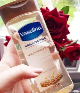 فازلين زيت الجسم جل عناية مركزة بالكاكاو  (الامريكي ) 200 مل ا vaseline intensive care cocoa rediant body oil 200ml