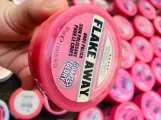 سوب اند جلوري فلاك أواي مقشر الجسم لتنعيم وتجديد البشرة 50 مل | Soap & Glory Flake Away Body Scrub 50ml