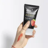فارم ستاي عبوة تقشير الأنف بالفراولة  60 جم  |  Farm stay Real Strawberry Peel-Off Nose Pack-60g