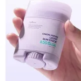 إيسنتري عصا الشمس الخفيفة المنعشة بالبصل  22 جم |  Isntree Onion Fresh Light Sun Stick 22 g