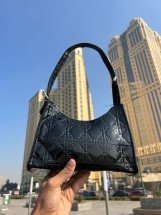 ديور كتف