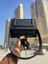 نانسي كتف
