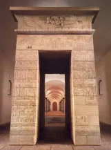 مأساة نفرتيتي وأخواتها (قصة نهب وتهريب الآثار المصرية منذ الأزل وحتى يومنا هذا)             (كتاب اليكتروني) 2019م
