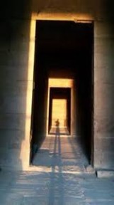 تعامد الشمس على معبد أبو سمبل               (طبعة  ثالثة ورقية بالألوان، مارس 2025م)