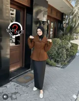 اسم الموديل 💥💥 بليزر جوخ  ♥️   الخامه 💥💥  جوخ 🖤💓  السايز 💥💥ل 85 ك   الطول 💥💥 75