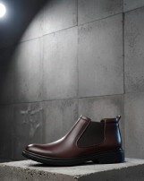 بوت تشيلسي Men’s Chelsea Leather Boot