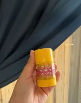 ستيك إيسانا الألماني مضاد الاحتكاك وتفتيح المناطق الحساسة - ISANA Anti-Wundreibstick Sweet Sunset 25g