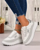 كوتشي بناتي MIU MIU